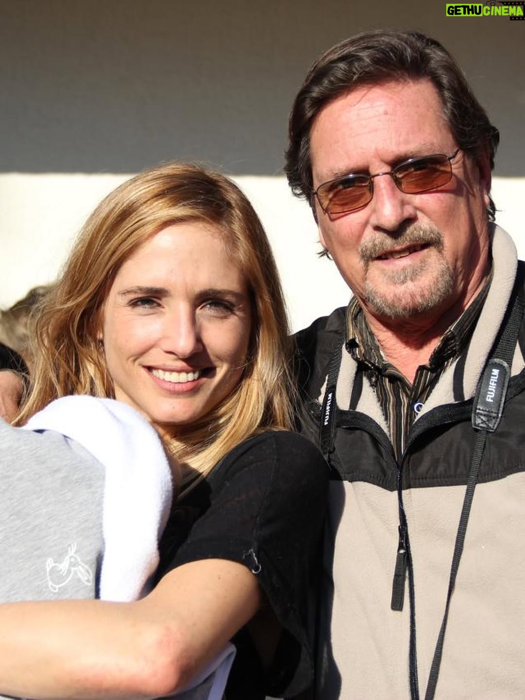 María Elena Swett - 52.2K Likes - ❌⭕️ Un beso al cielo y el abrazo de horas que quisiera darte!. Hoy 16 de Marzo es el cumpleaños #78 de mi papá, el hombre más noble que conocí en mi vida. 💬 Sé que me estás viendo siempre, y en este mismo segundo mientras escribo aquí para recordarles a todos que es tu cumpleaños. Eres un papá chocho!  Te amo papá❤️
.
.
.
.
.
.
.
.
.
.
.
.
.
.
.
.
.
.
.

#resistehija  #resistemamá