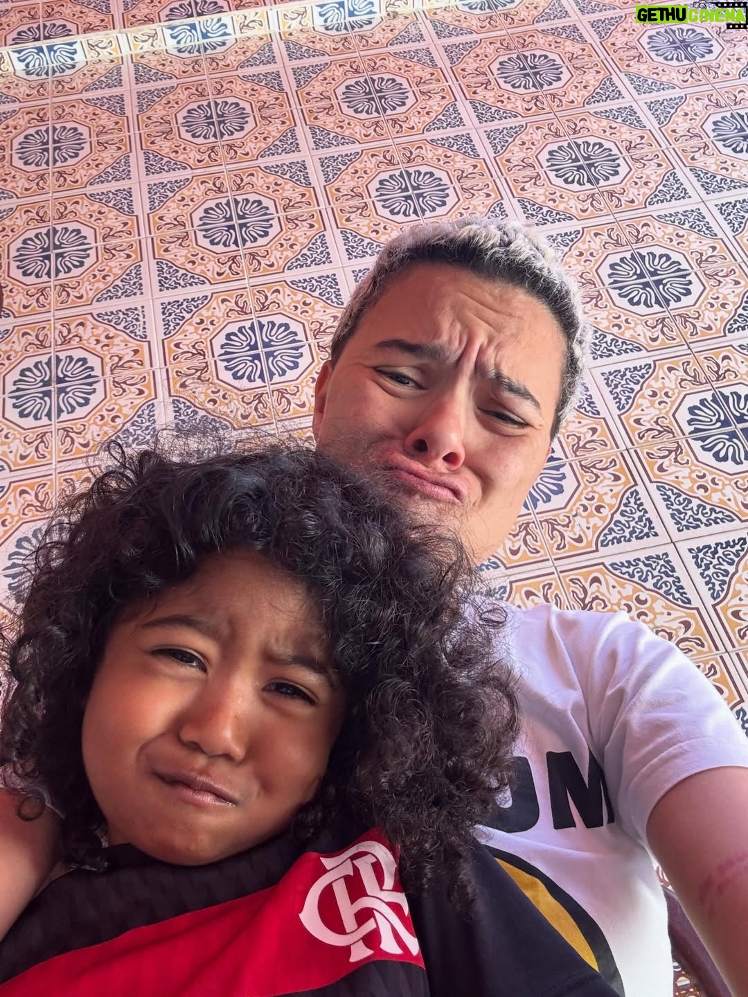 Maria Gadú - 23.2K Likes - 3 anos. Menina maneira, inteligente, com humor sarcástico e doçura abundante. Tinhosinha e decidida. Sabe conquistar, é flamenguista de coração mas adora o Palmeiras, o importante é todo dia ter camisa de time. Adora boi: boi da cara preta, garantido, caprichoso, boi do Maranhão. Minha amada, tesouro da família, que vc tenha tudo o que for necessário pra conservar suas alegrias e ninar suas tristezas. Te amo o tempo todinho. Viva Alice Monifa!!!!!!!! Feliz aniversário, tchuninkins. (Trilha sonora da música preferida dela dessa semana🥹)
