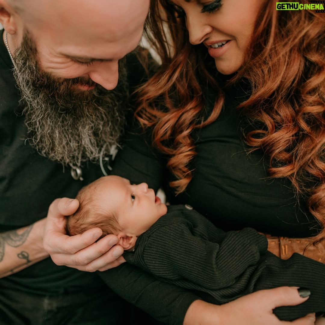 Maria Kanellis-Bennett - 2K Likes - It always amazes me to look at what we have made… three souls came into this world because two people fell in love. Happy Valentines!!! @therealmichaelbennett