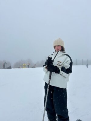 Maria Kurotaki Instagram - 初めて北海道以外のスキー場へ行きました❄️
楽しかった〜！