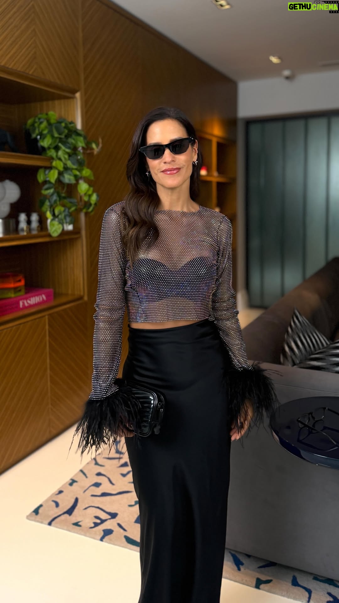 María Pía Copello - 20.8K Likes - La edad es solo un número 🙋🏻‍♀️
Y yo me siento increíble, segura y cómoda con la segunda opción 💕