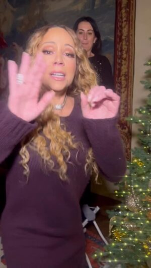 Mariah Carey Instagram - When they say "Christmas is over" 😩