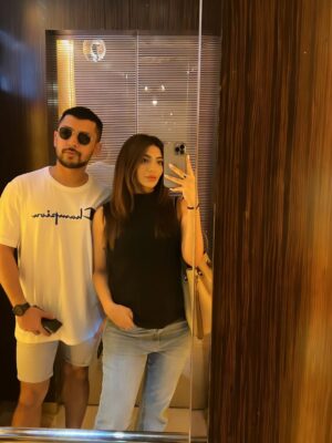 Mariam Ansari Instagram - Five years later and he’s still my favorite problem ♥️🙈🫰