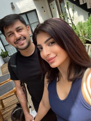 Mariam Ansari Instagram - Five years later and he’s still my favorite problem ♥️🙈🫰