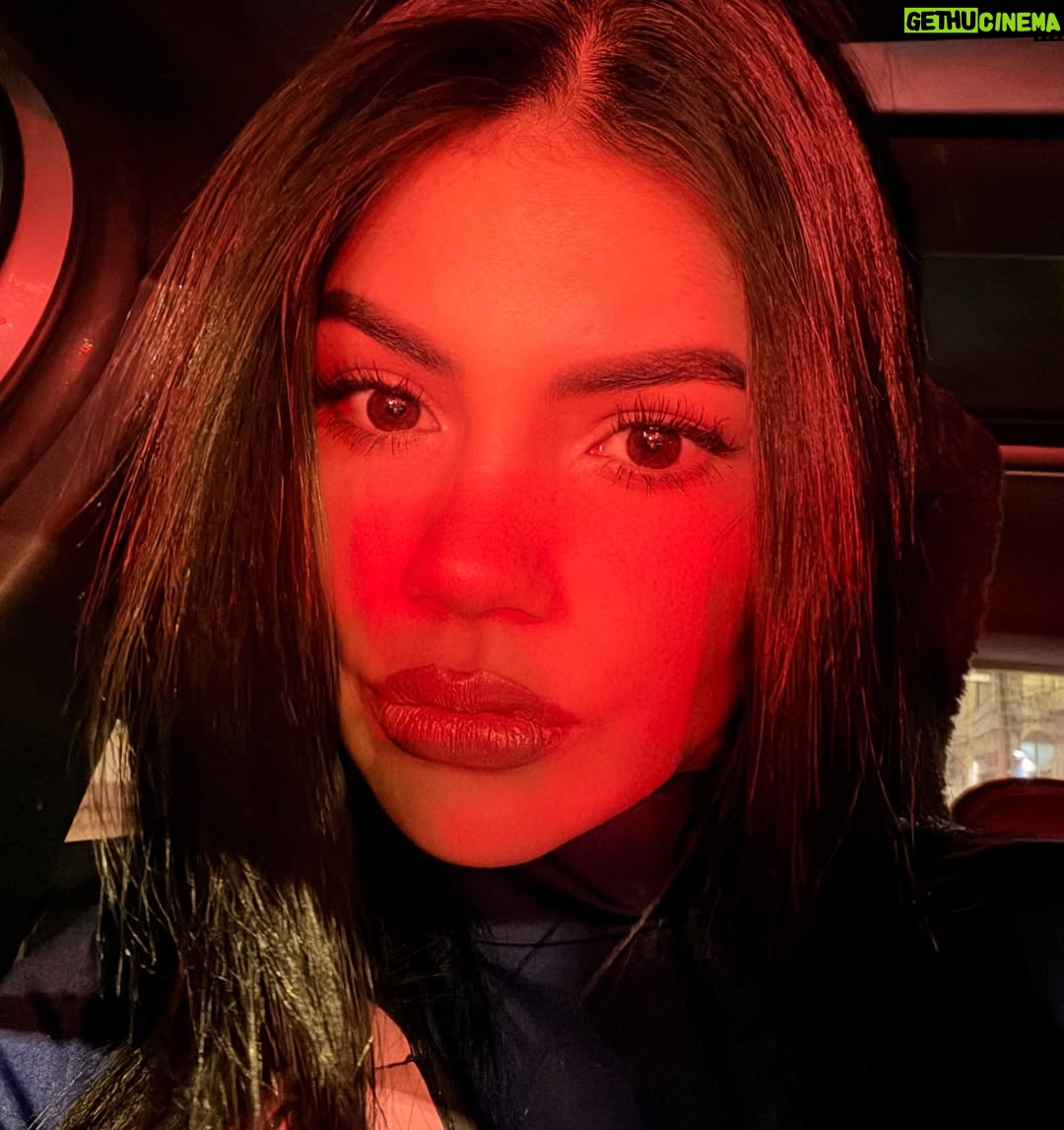 Mariana Ávila - 225.4K Likes - Delfines completos ota ve🐬 ❤️‍🩹