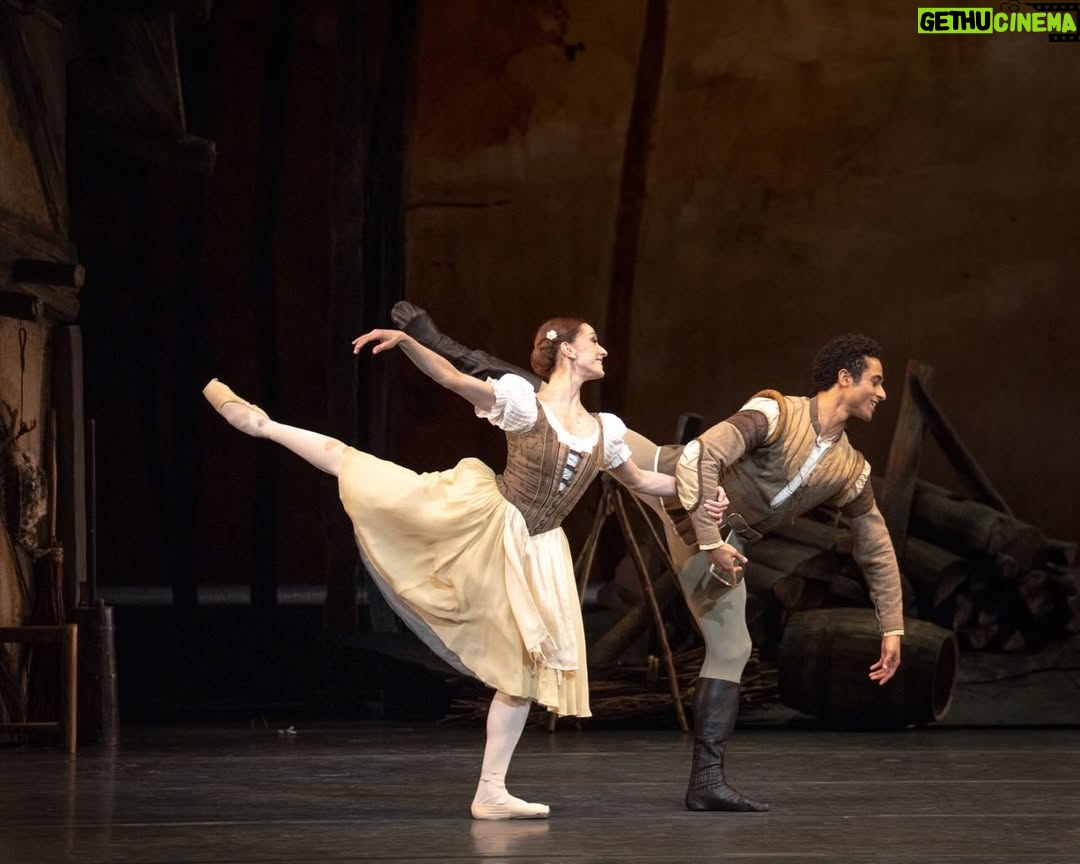 Marianela Núñez - 21K Likes - Mañana Giselle @royalballetandopera junto a @patricio_reve 
Otra hermosa oportunidad y un verdadero honor poder ser tu Giselle y reencontrarme con tu maravilloso Albrecht ❤️
Un sueño ❤️🥹
Photos @dancersdiary