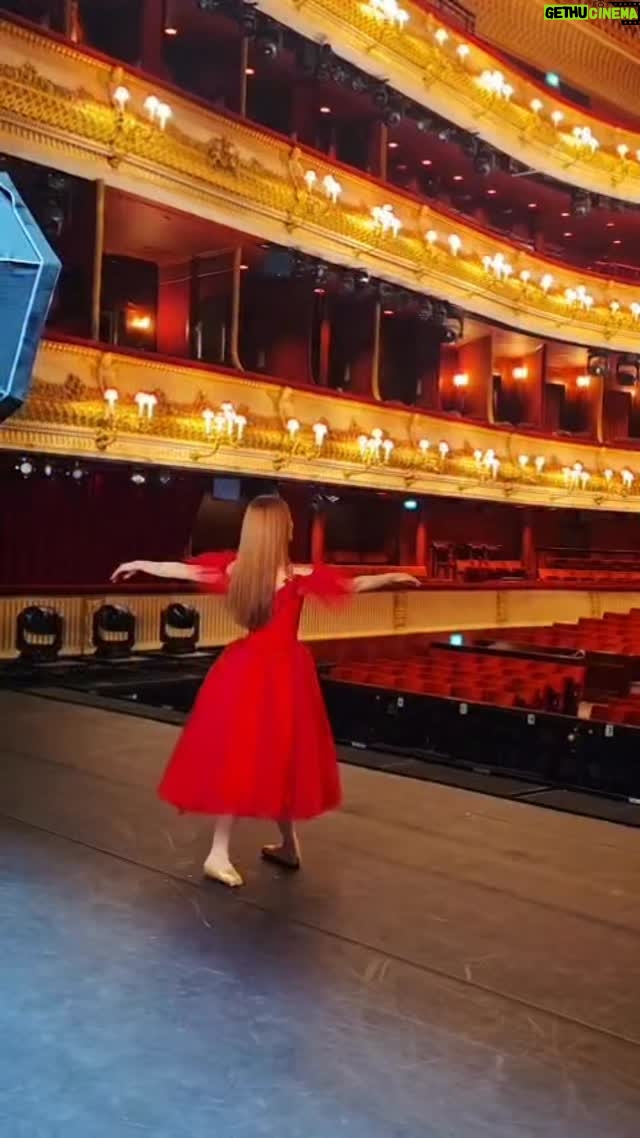 Marianela Núñez - 37.9K Likes - Timeless ❤️
I still can’t believe this is happening 
My own show on the main stage at The @royalballetandopera 🥹❤️😍🙏🏻
Come to share this very special moment with me ❤️
Tickets on sale now…get them quickly they are going fast ❤️😍
Hair&MakeUp @sunyoungbae208 and the video too ❤️
