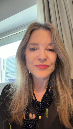 Marianne Williamson Instagram - I ❤️ Alysa