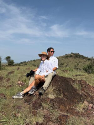 Marimar Vega Instagram - 5 años juntos, que fortuna poder acompañarnos en esta vida amor mío, salud por nosotros, por este amor bonito. 
Me siento muy afortunada de poder compartir mi vida contigo ❤️ te amo @jero_rod

P.d. Si le hacen zoom a la foto lo de atrás son muchos elefantes 🐘🥰