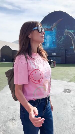 Marta Flich Instagram - Domingo para mi baby 🦖🦕👧🏻