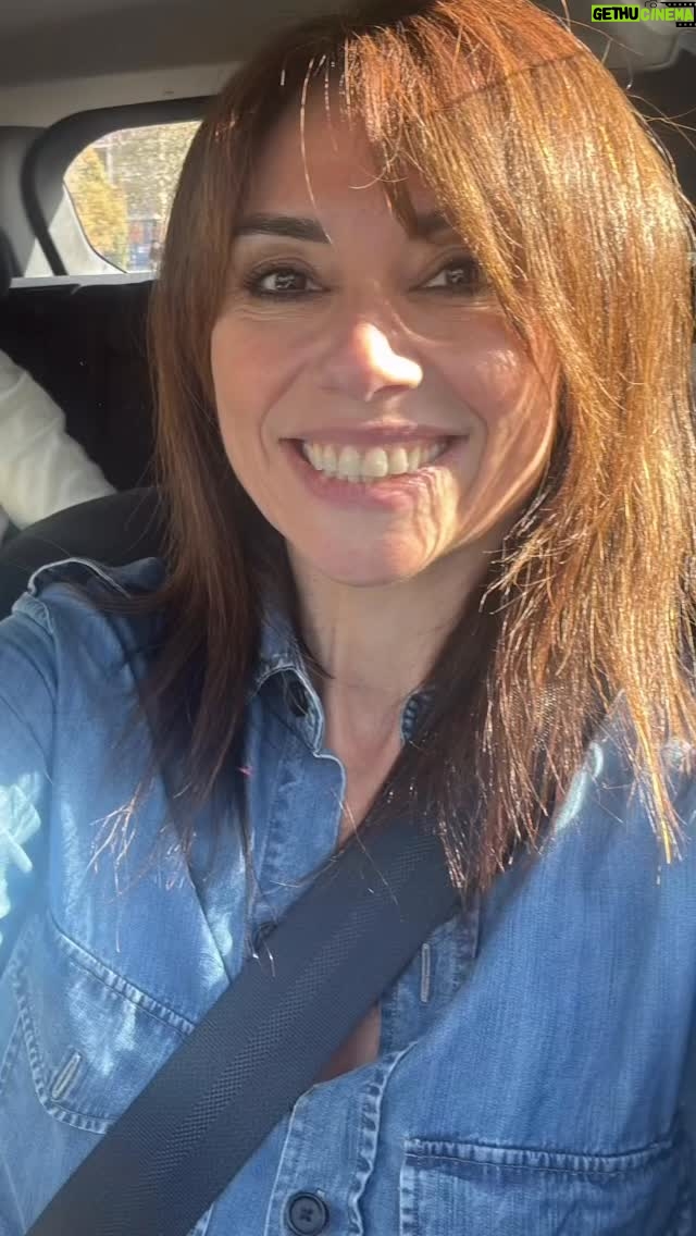 Marta Flich - 1K Likes - Anoche soñé contigo pero no estaba durmiendo. 

La llum més preciosa.