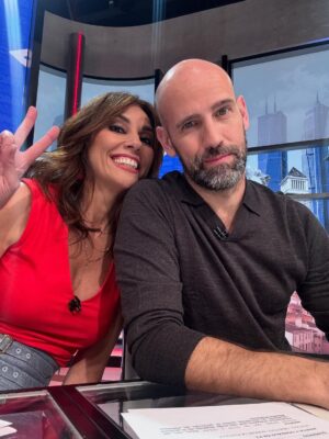 Marta Flich Instagram - Holi! Volvemos mañana con más @algrano_rtve 💪🏻📺