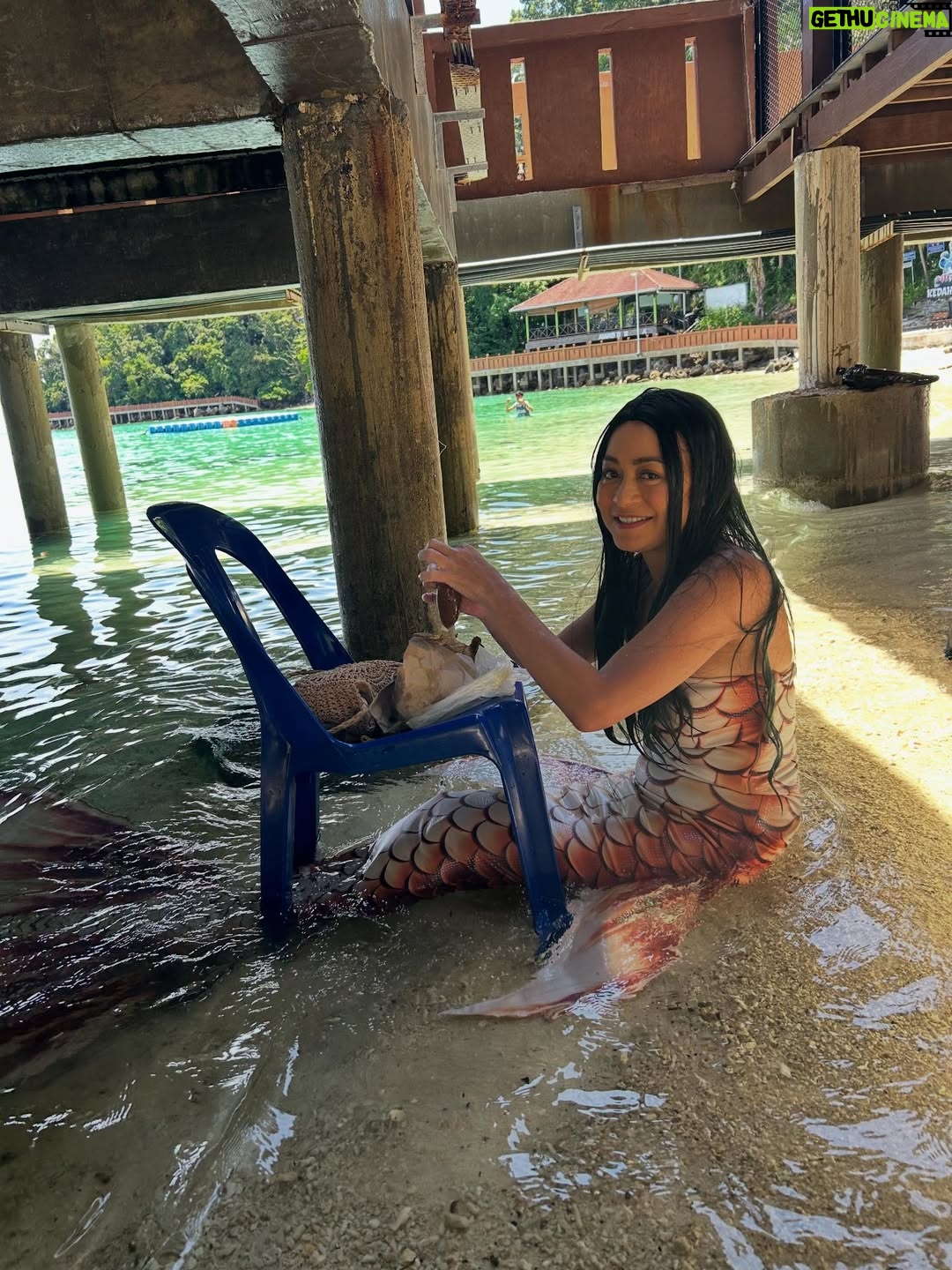Maya Karin - 23K Likes - Aahhh the memories of shooting this movie 😊💙🧜🏻‍♀️
Jemput makan cara duyung! 
#duyung #duyunglagendaaurora #themakingof