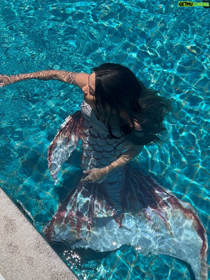 Maya Karin - 23K Likes - Aahhh the memories of shooting this movie 😊💙🧜🏻‍♀️
Jemput makan cara duyung! 
#duyung #duyunglagendaaurora #themakingof