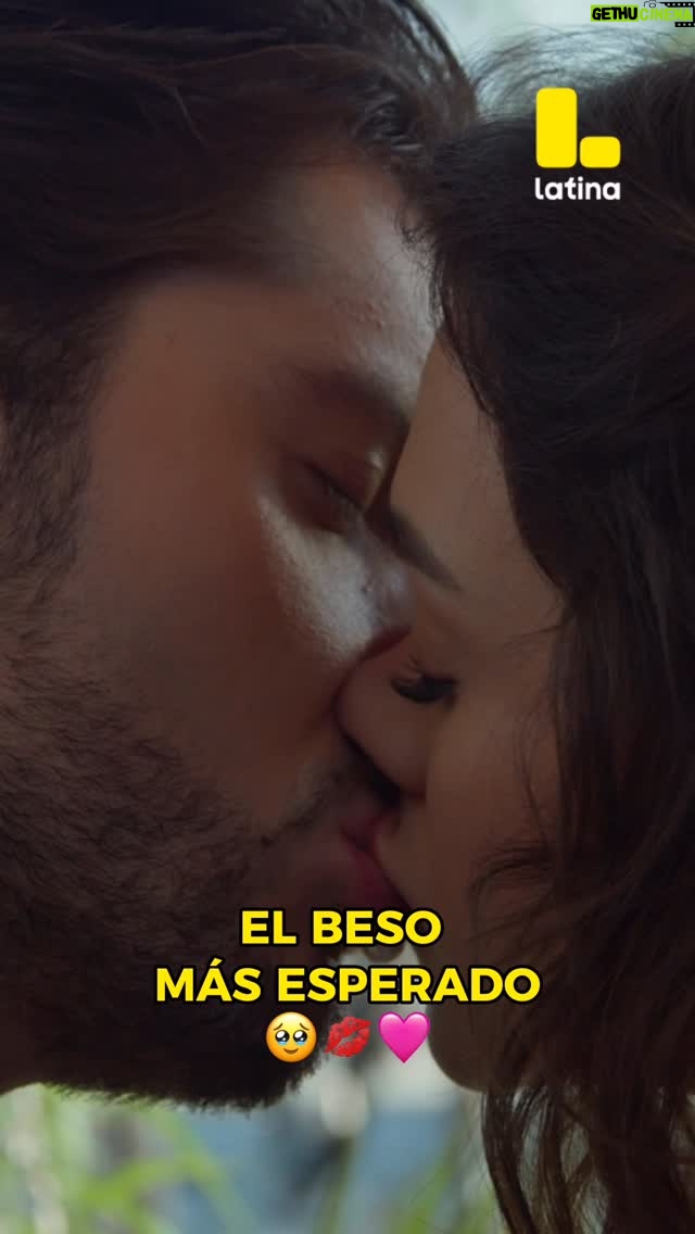 Mayra Goñi - 7.7K Likes - UN APLAUSO PARA ESA PAREJA QUE ESTÁ ENAMORADAAAAA 💘 |VALENTINA VALIENTE

 👉No te pierdas #ValentinaValiente de lunes a viernes a las 8:00 pm💛💚