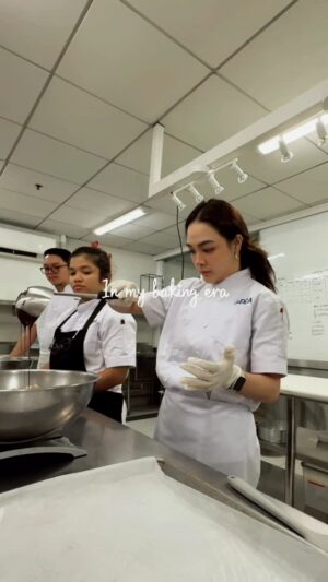 Meg Imperial Instagram - A new skill unlocked 🔓👩🍳
—@apca_philippines