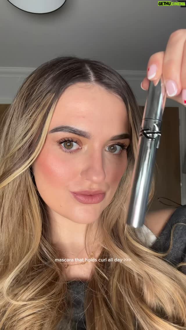Megan Thomson - 3 Likes - new fav mascara @yslbeauty @communityxseen 
#makeup #latexlash #communityxseen