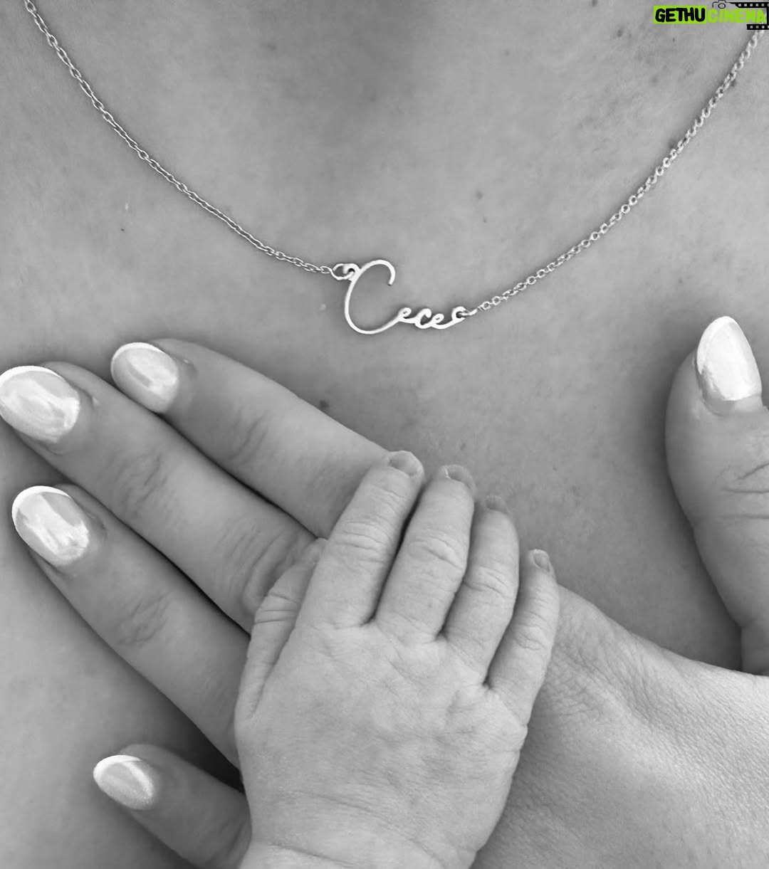 Megan Thomson - 4K Likes - Cecelia - our dream girl ♡

Necklace @oakandluna - CECE20 for ££ off ad