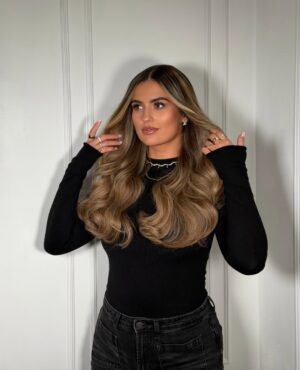 Megan Thomson Instagram - princess hair backkkkk 👸🏽