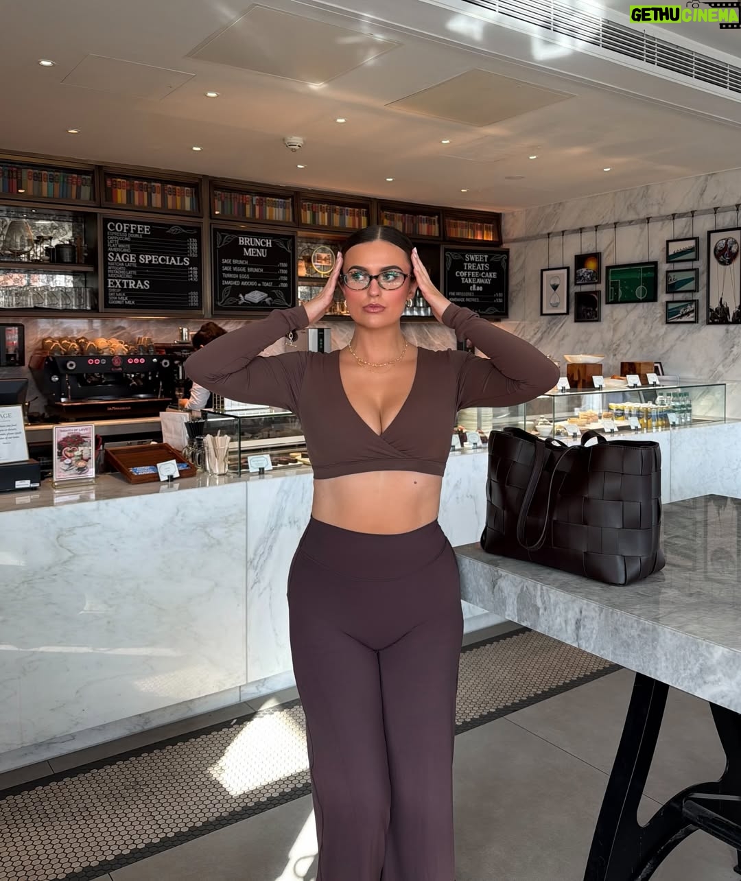 Megan Thomson - 3 Likes - coffee dates in @yeoreo_official ad #yeoreo