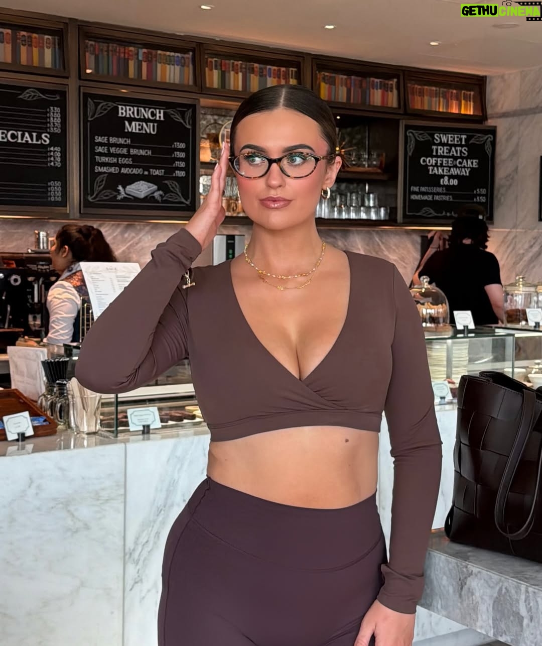 Megan Thomson - 3 Likes - coffee dates in @yeoreo_official ad #yeoreo