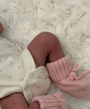 Megan Thomson Instagram - she’s here and she’s perfect ♡

12.07.25
