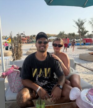 Megan Thomson Instagram - Cece’s first passport stamp 🇦🇪