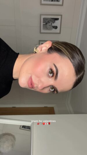 Megan Thomson Instagram - 💋 xoxo