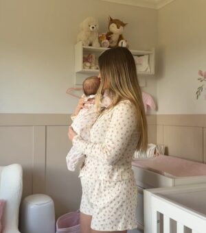 Megan Thomson Instagram - Matching with my bestie @thenapco 🌷
My baby girl is 7 weeks old 🥹 where has that time gone! ngl, I’ve been struggling lately with what to wear and learning to love my new body. When I was pregnant I absolutely loved my bump knowing I was growing my baby girl but 7 weeks post c section I’m struggling & just don’t seem to feel good in anything I put on! I have a wardrobe room full of clothes but still nothing fits, I keep having to remind myself it’s only been x amount of weeks, I’m recovering from major surgery and I know this is soo minor. I am so grateful my body made my beautiful baby girl that I can now wear matching outfits with (hehe dream come true)