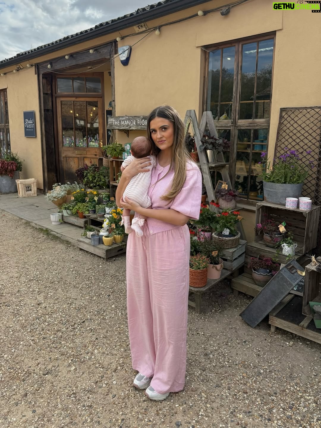 Megan Thomson - 1.4K Likes - my girl 🎀