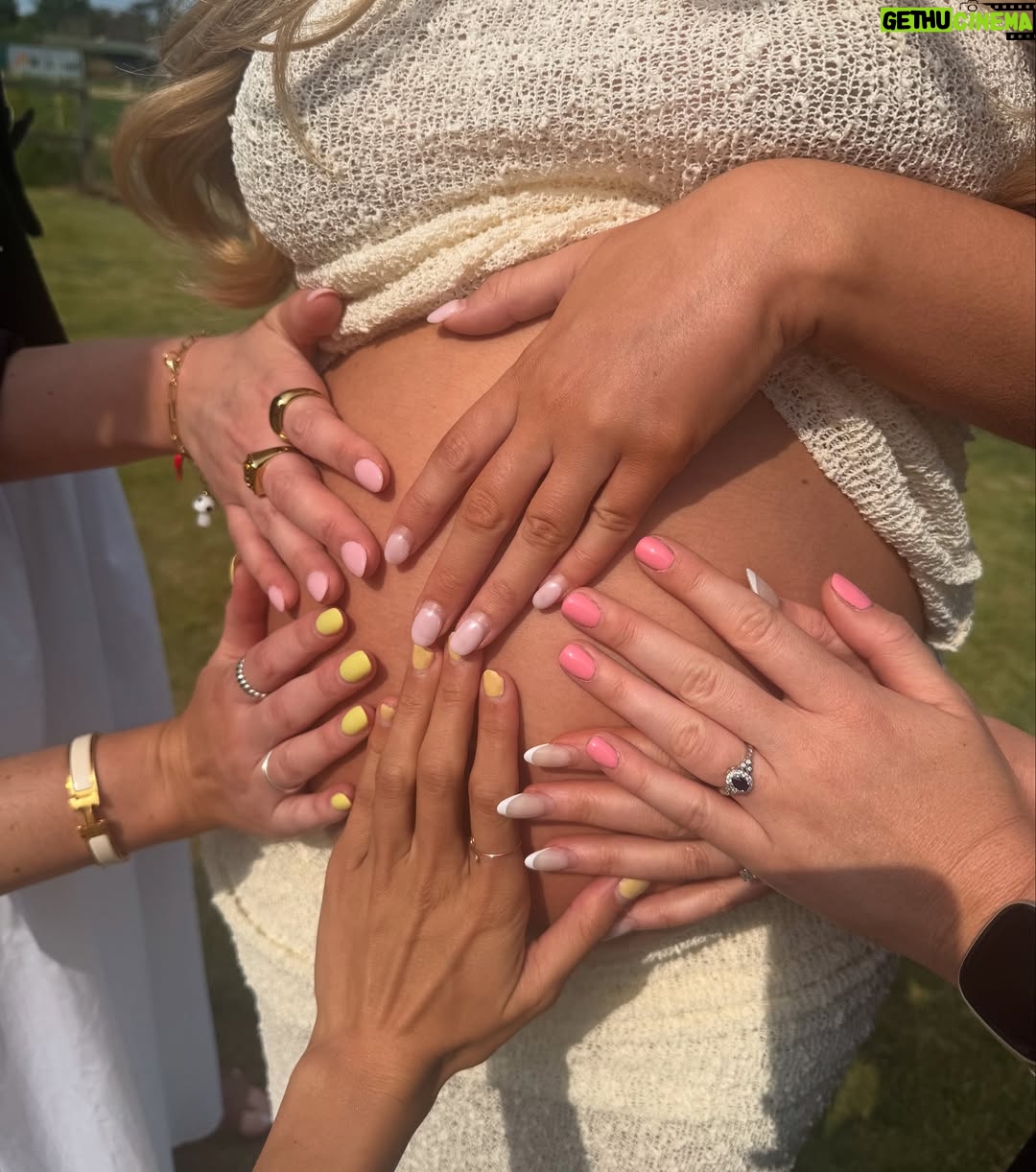 Megan Thomson - 2.6K Likes - My heart is fullll 🩷 the best day with the bestest friends. We are sooo loved. Not long now baby girl counting down the days ✨ 

Thanks to @pigletspantry I have ordered from them sooo many times now a family favourite (especially the sausage rolls) & thanks to the best mum & stepdad ever for hosting at ours so we could relax & enjoy the day with friends ✨