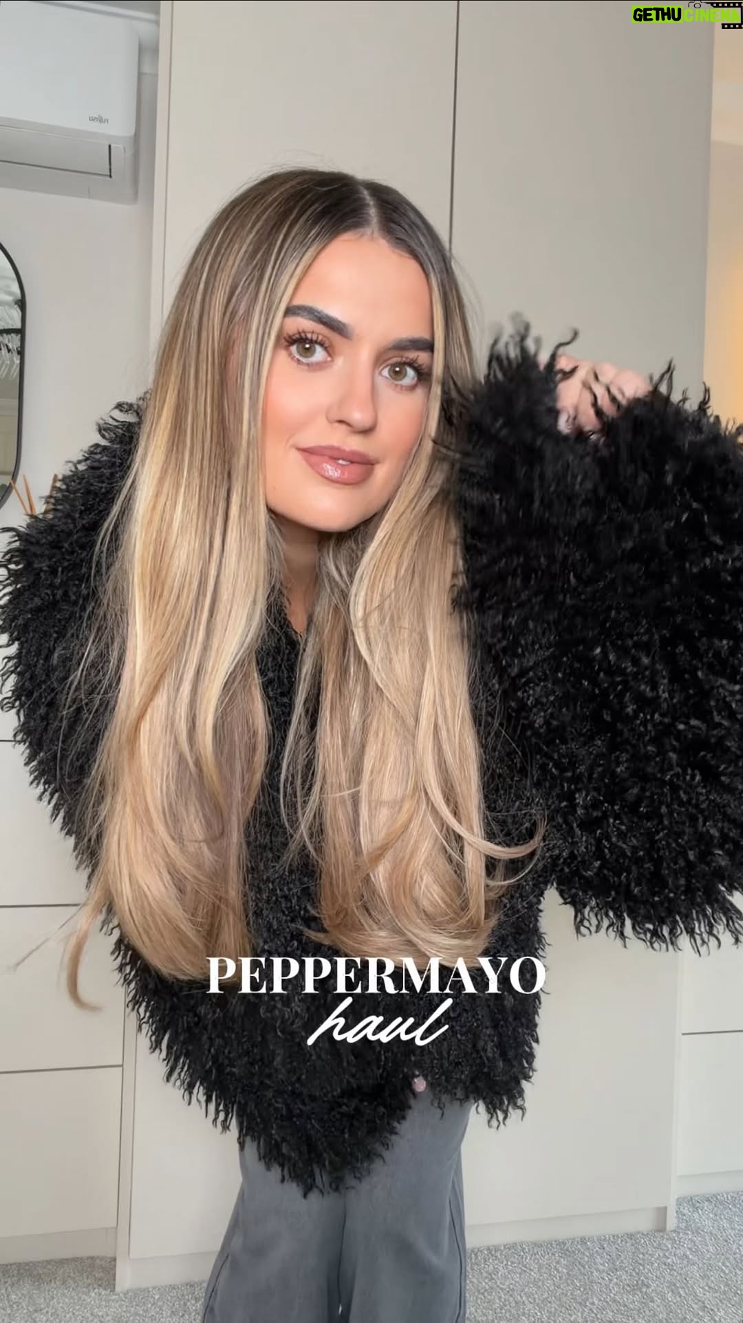 Megan Thomson - 3 Likes - @peppermayo haul 😙