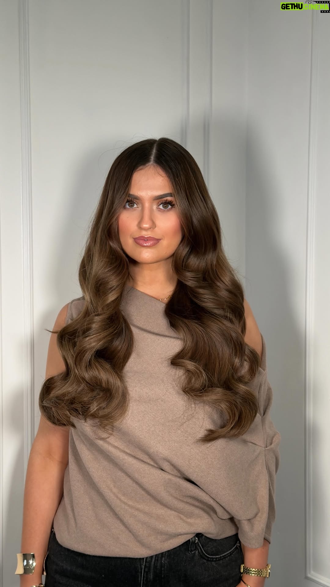Megan Thomson - 3 Likes - New hair day!! ✨ @swayhairextensions 

Wearing 22” seamless tape weft & tapes in shade:

♡ Cantata 
♡ Chai

Fitted by @rebsmethod