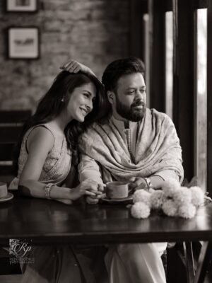 Mehazabien Chowdhury Instagram - We grew up together.
We fought the world together.
14 years later, 1 year married
and I’d still choose you in every lifetime.

Captured by @umer.aiman.khan | @reminiscence_photography
Makeover by @zahidkhanbridalmakeover 
Wearing @guzel_bd | @anzara.official 
Location @boithok.cafe
