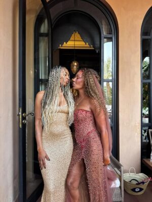 Mel B Instagram - OMG my baby grl @phoenixisphoenix is 27 today !!!! Happy birthday Phoenix. I luv you sooooooooo much. Keep being you, you are the most funny beautiful young woman and I’m sooooooo proud of you !!!!!!!! 
Our love is unconditional baby girl !!!!!