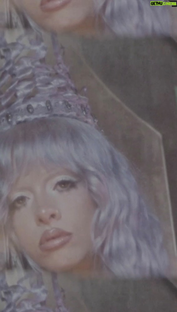Melanie Martinez - 814.9K Likes - .・゜・𐃯 ✼ ・゜・.