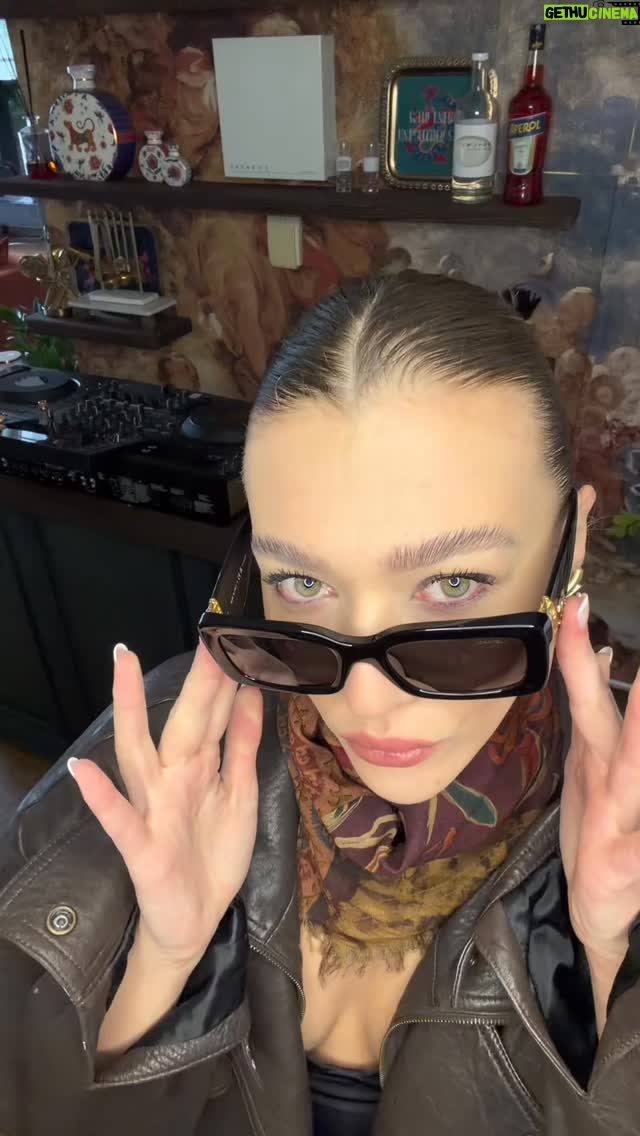 Melisa Döngel - 13.7K Likes - 🤘🤘

#reklamyok