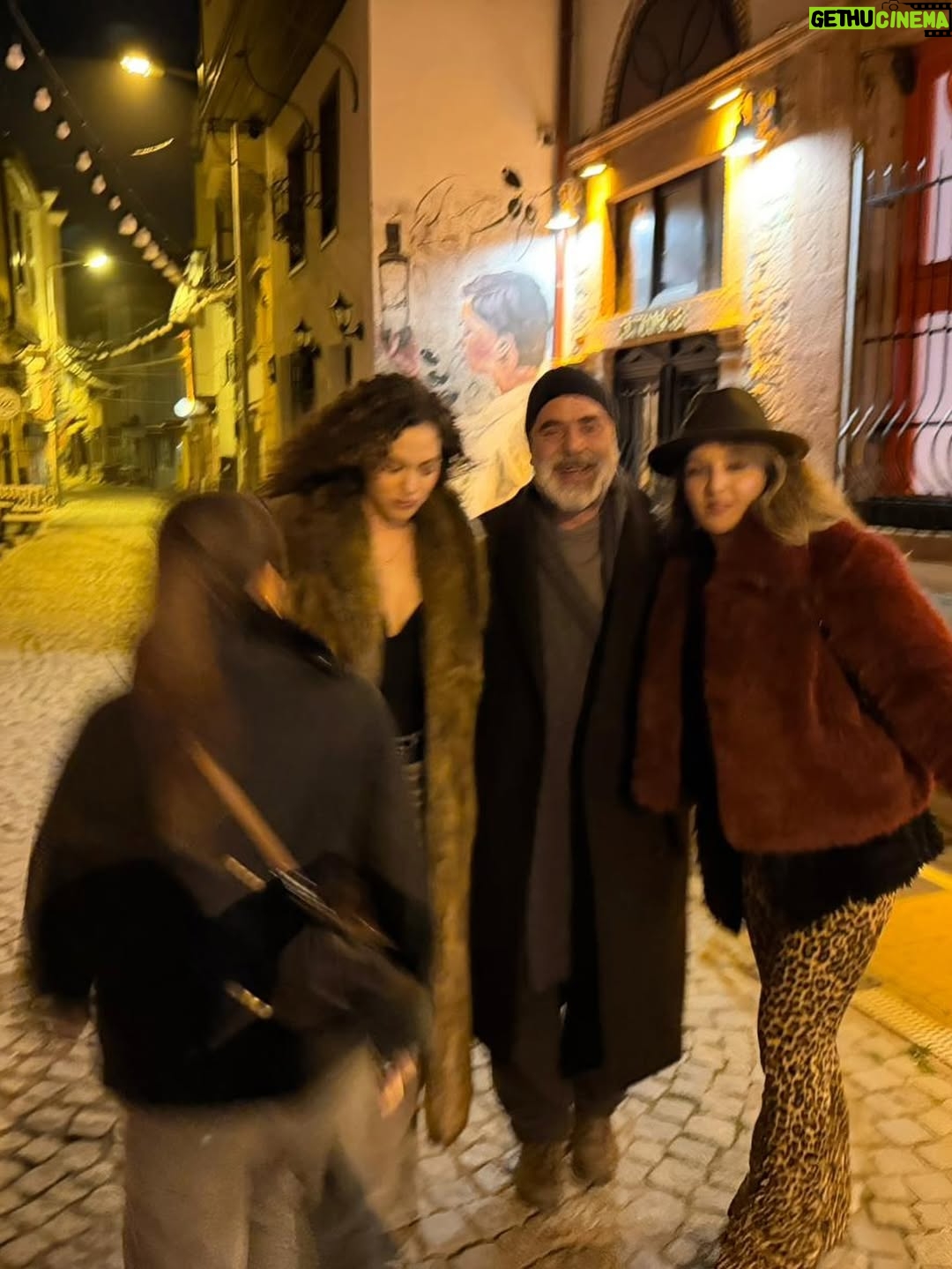 Melisa Şenolsun - 13.8K Likes - A little fun in Ayvalık 🙃🧚🏻‍♀️✨