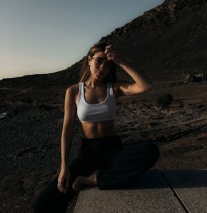 Melyssa Pinto Instagram - No sé si será el buen clima, que me pone más contenta de lo habitual, lo bien que se come o lo bonitos que son sus paisajes, pero Canarias me tiene enamorada!
