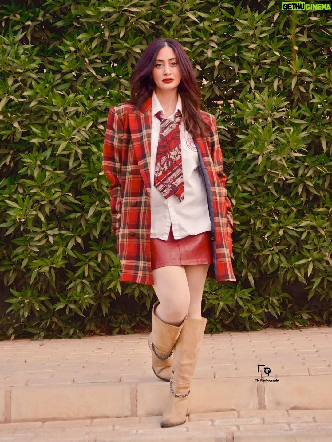 Menna Badr - 3 Likes - يا بتاع التفاح 
New Photoshop#winter_2026❤️
By:@tnp_hotography
Hairdresser @malakmagd_beauty_salon 
@rose.gold.cosmetics
@yasmienamohammed