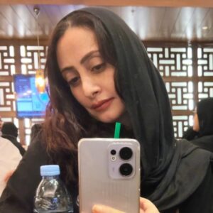 Menna Badr Instagram - رمضان كريم عليكم ان شاء الله 
ان شاء الله شهر كله خير و رحمه وبركات و عفو
