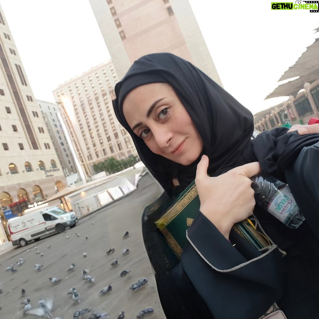 Menna Badr - 1.3K Likes - والحمد الله ربنا كرمني رزقها لي اروح اطهر مكان علي الارض للمره الثانيه في 2025
الحمد الله علي إتمام العمره
وربنا كرمني وعملت عمره لي وعمره ل ابويا الله يرحمه
الحمد الله لجلال وجهك وعظيم سلطانك
اللهم تقبل منا ولا تترك لنا دعاء ولا ذبنا إلا غفرته
يارب الحمد لله الذي بلغني
هواء مكة
وسكينه مكة
وأرض مكة
وسكينه و روح المدينه المنوره وزياره النبي  الروضه الشريفه في المسجد النبوي الشريف 
الحمد لله على تمام العمرة
احلي راحله رحلتك مع الله
وانت معاك اغلي اتنين في حياتك امي و اختي 
واخي الذي لم تلده امي زوج اختي مصطفي سالم 
ادعو لي ابي بالرحمه والمغفره والعفو 
اللهم اكتب لي العوده يارب العالمين
ربنا يرزق كل مشتاق