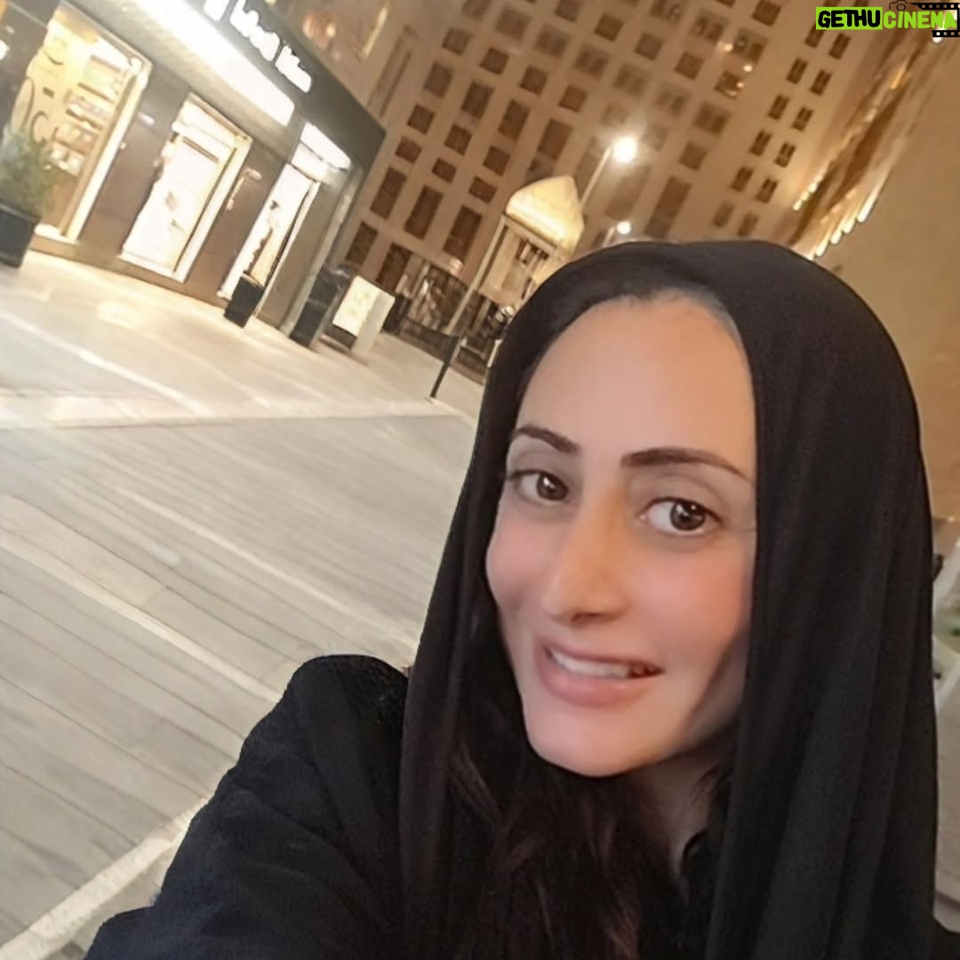 Menna Badr - 1.3K Likes - والحمد الله ربنا كرمني رزقها لي اروح اطهر مكان علي الارض للمره الثانيه في 2025
الحمد الله علي إتمام العمره
وربنا كرمني وعملت عمره لي وعمره ل ابويا الله يرحمه
الحمد الله لجلال وجهك وعظيم سلطانك
اللهم تقبل منا ولا تترك لنا دعاء ولا ذبنا إلا غفرته
يارب الحمد لله الذي بلغني
هواء مكة
وسكينه مكة
وأرض مكة
وسكينه و روح المدينه المنوره وزياره النبي  الروضه الشريفه في المسجد النبوي الشريف 
الحمد لله على تمام العمرة
احلي راحله رحلتك مع الله
وانت معاك اغلي اتنين في حياتك امي و اختي 
واخي الذي لم تلده امي زوج اختي مصطفي سالم 
ادعو لي ابي بالرحمه والمغفره والعفو 
اللهم اكتب لي العوده يارب العالمين
ربنا يرزق كل مشتاق