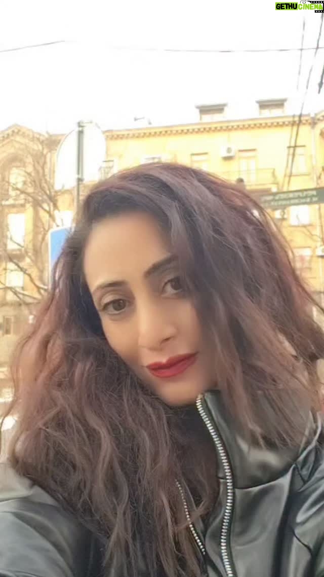 Menna Badr - 174 Likes - Nice fips with ice🌹