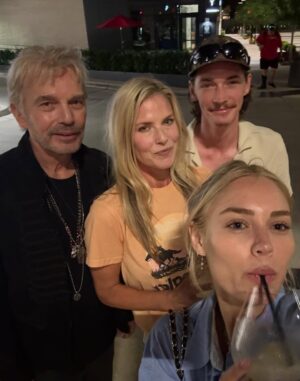 Michelle Randolph Instagram - I love this family. ohhhh I just can’t wait for season 3 @landmanplus