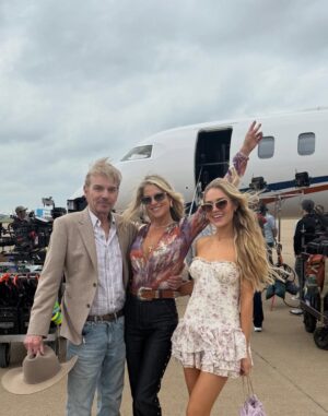 Michelle Randolph Instagram - I love this family. ohhhh I just can’t wait for season 3 @landmanplus