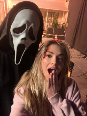 Michelle Randolph Instagram - ghost face called… @screammovies in theaters today 🔪☎️