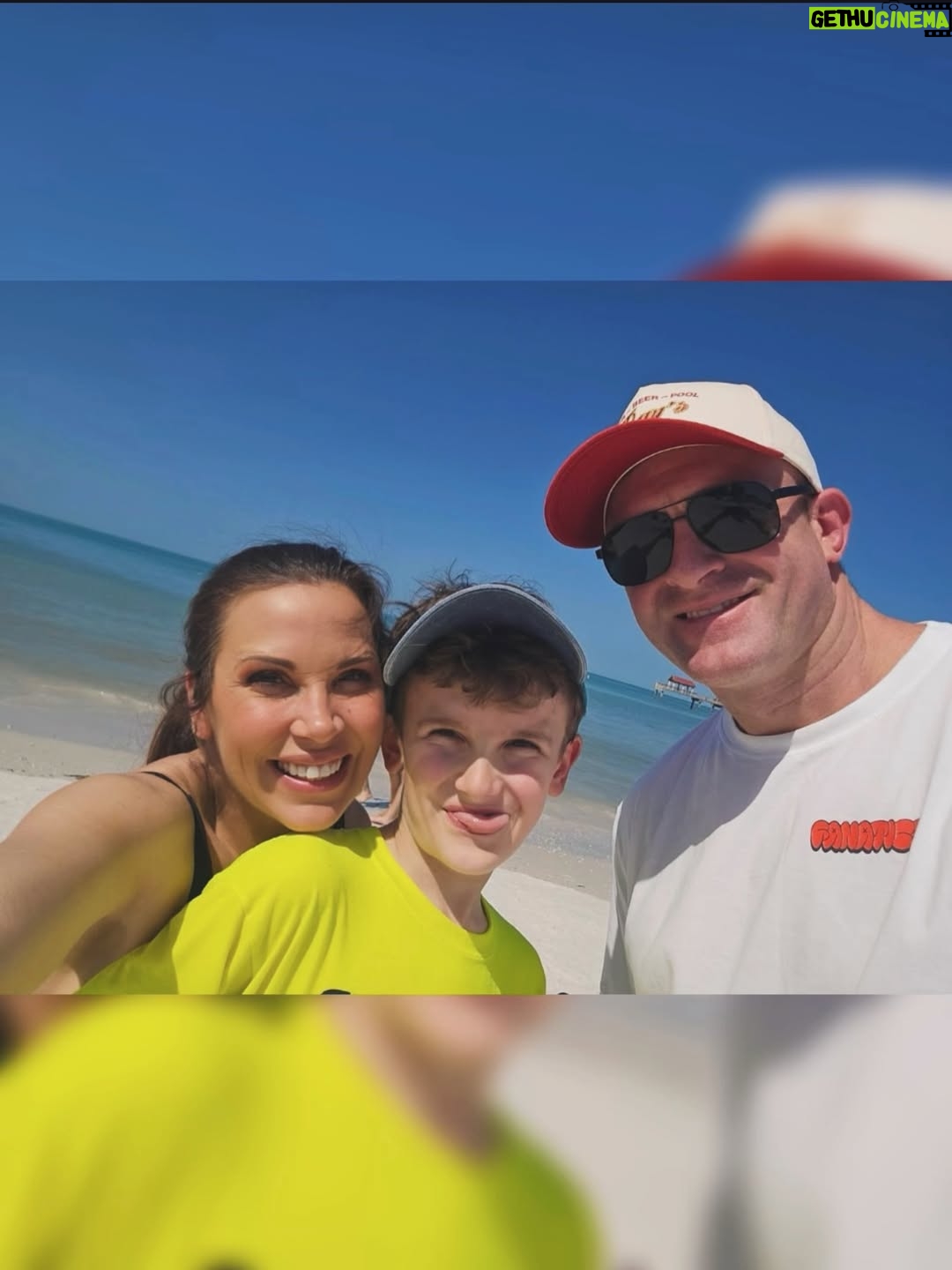 Mickie James - 3K Likes - Spring Break vibes with D! ☀️🌴🌊 #fy #florida #sunsout #wwe #tnawrestling