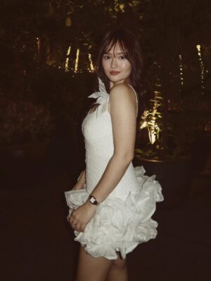 Mika Dela Cruz Instagram - POV: Your management chooses “cloud dancer” as the theme for your Christmas Dinner so you literally show up soft like a cloud ☁️❄️😉🎄❤️ @crownartistmgmt 

Thank you fam for such an amazing night! This group is a blessing because it’s made up of humble & kindhearted people 🥹 To many more milestones fun journeys to go on TOGETHER ✨🪩🥂

#CrownArtist
#CAMChristmas2025 

@luisruizzzz 
@taupedining