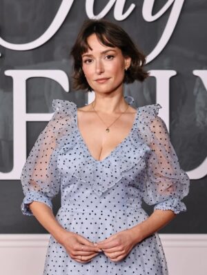 Milana Vayntrub Instagram - Everybody who complimented my dress and/or bangs lied. I see that now. 

But I did love this movie. Check out Jay Kelly on Netflix!